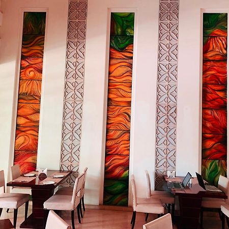 The Galgotias Hotel Gurugram Gurgaon Extérieur photo