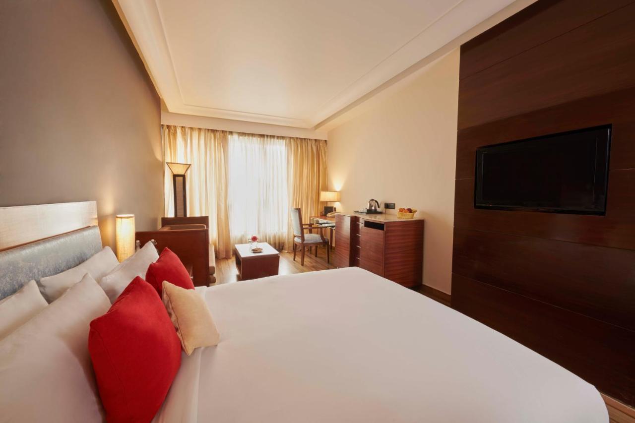 The Galgotias Hotel Gurugram Gurgaon Extérieur photo