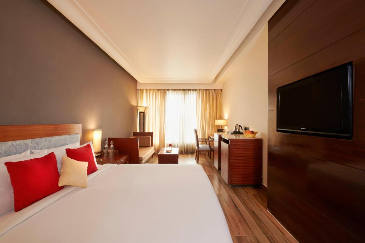 The Galgotias Hotel Gurugram Gurgaon Extérieur photo