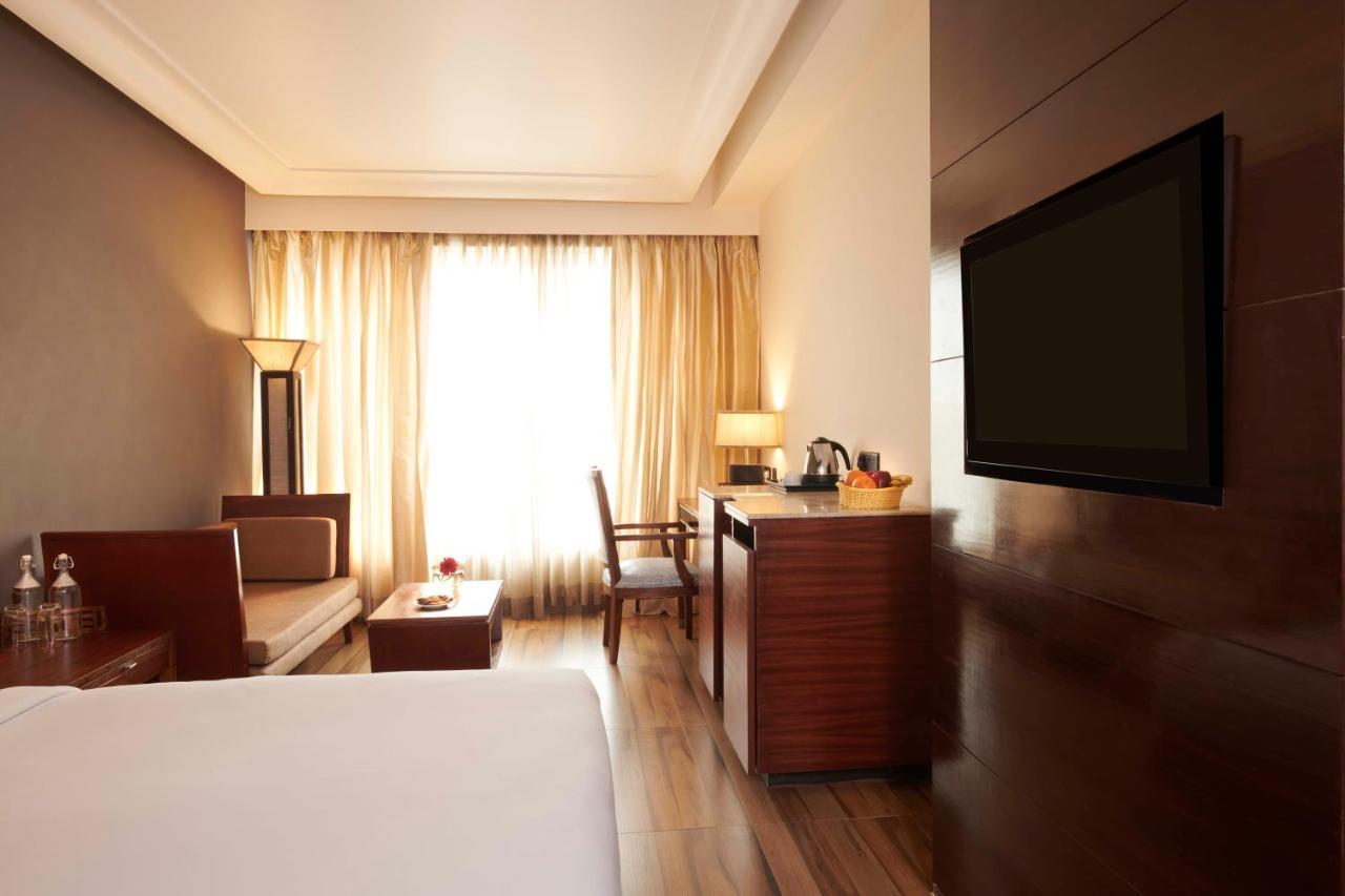 The Galgotias Hotel Gurugram Gurgaon Extérieur photo