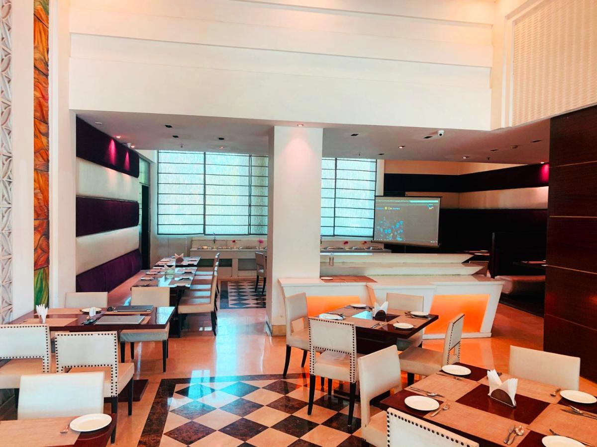 The Galgotias Hotel Gurugram Gurgaon Extérieur photo