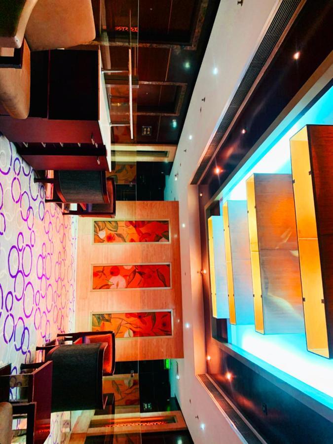 The Galgotias Hotel Gurugram Gurgaon Extérieur photo