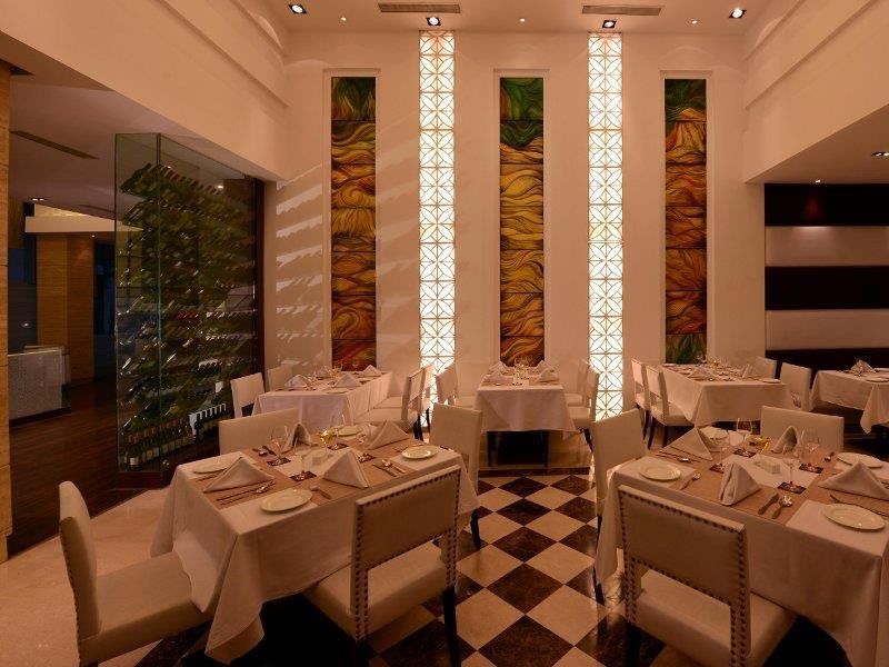 The Galgotias Hotel Gurugram Gurgaon Extérieur photo