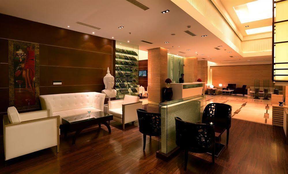 The Galgotias Hotel Gurugram Gurgaon Extérieur photo